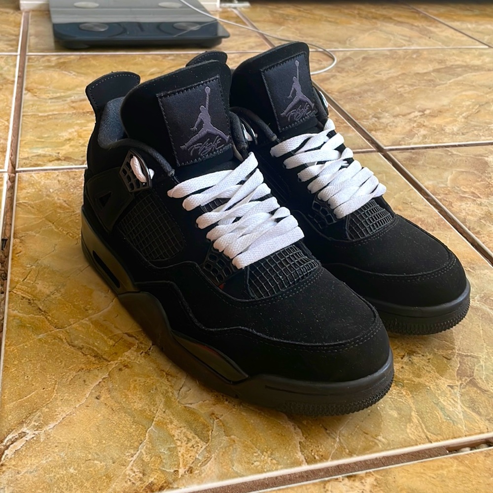 Jordan 4 Black Cat Retro